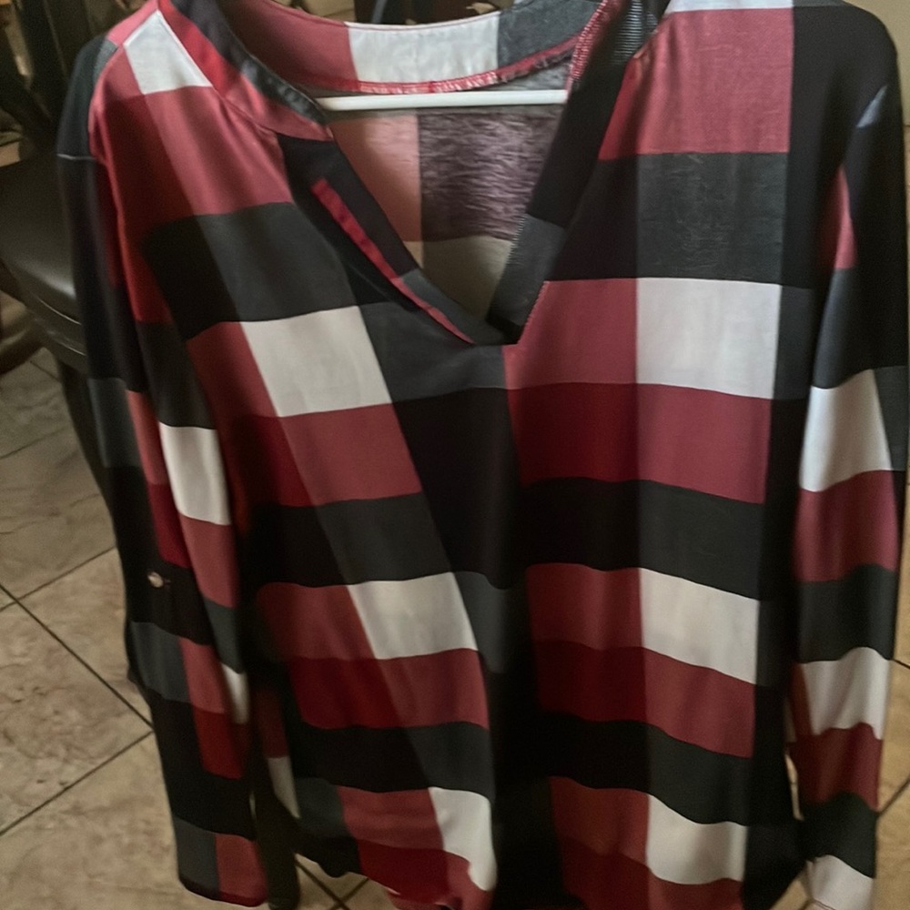 Long sleeve top size Large